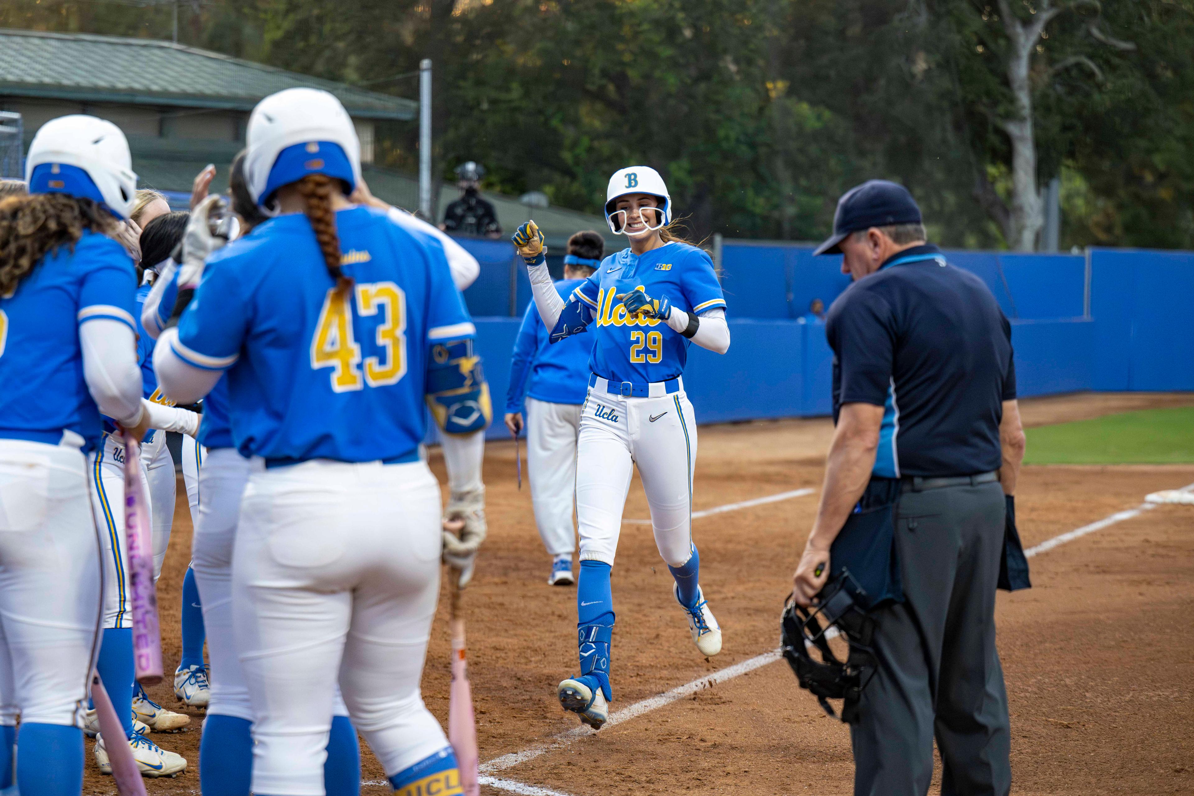 UCLA softball tramples LMU with home run barrage